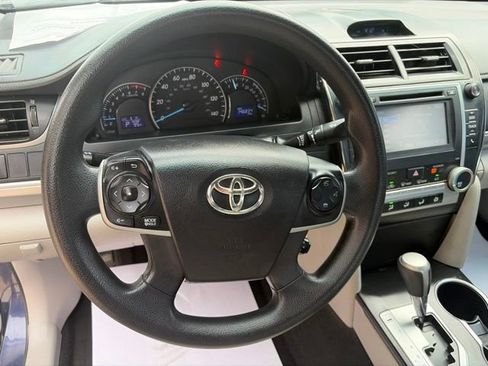 Used 2014 Toyota Camry LE FWD image 13