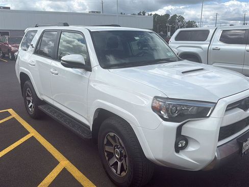 Used 2024 Toyota 4Runner TRD Off-Road Premium w/ Off Road Premium Plus Package AWD/4WD image 6