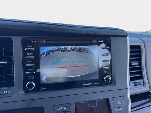 Used 2018 Toyota Sienna XLE w/ Protection Package image 30