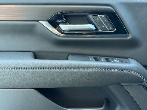 New 2026 GMC Yukon XL Denali AWD/4WD image 11