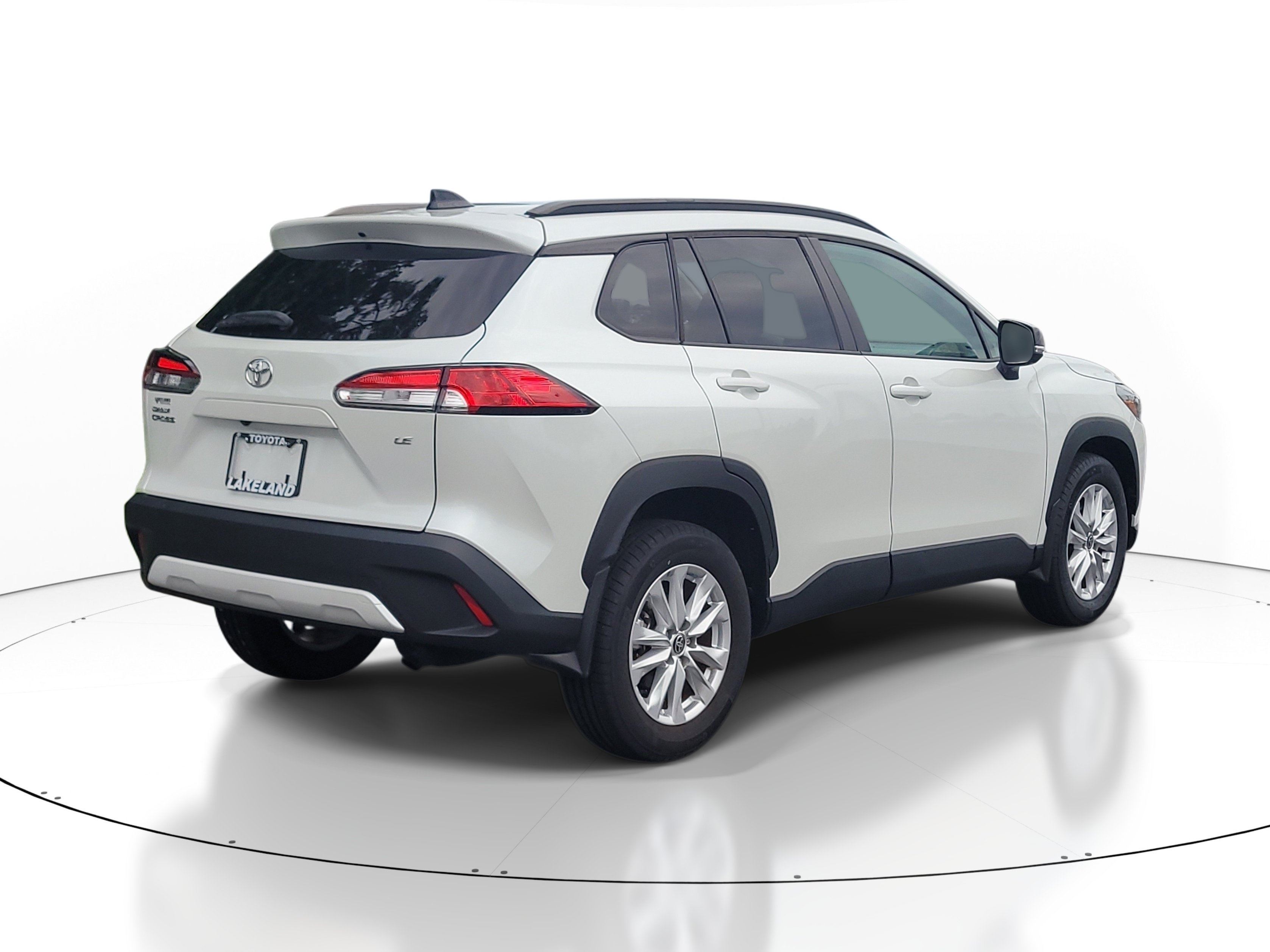 Certified 2025 Toyota Corolla Cross LE FWD image 7