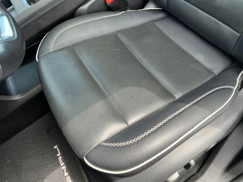 Used 2024 GMC Acadia Denali w/ LPO, Floor Liner Package AWD/4WD image 10