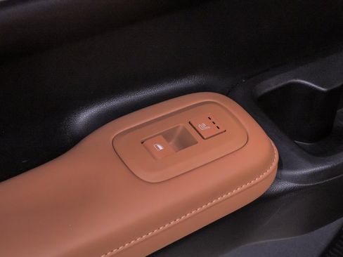 Certified 2024 Hyundai Santa Fe Limited image 35