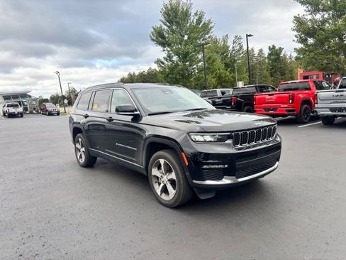 Used 2024 Jeep Grand Cherokee L Limited AWD/4WD image 4