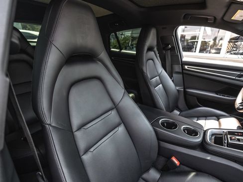 Used 2023 Porsche Panamera 4 Platinum Edition AWD/4WD image 25