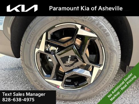 New 2026 Kia Sportage EX AWD/4WD image 30