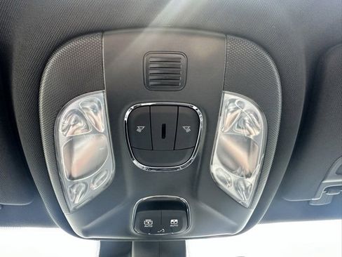 Used 2024 Jeep Compass Limited w/ High Altitude Package image 32