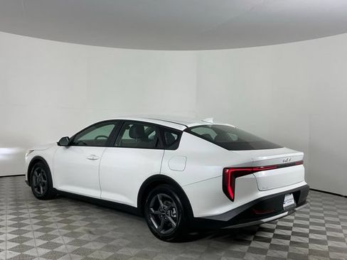 Used 2025 Kia K4 FWD image 7