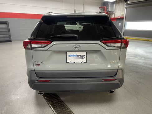 Certified 2022 Toyota RAV4 XLE w/ Convenience Package image 9