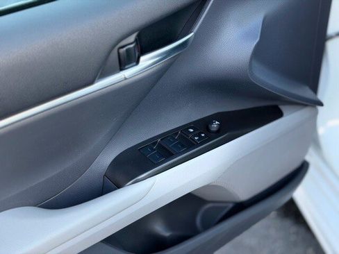 Used 2024 Toyota Camry SE w/ Cold Weather Package image 21