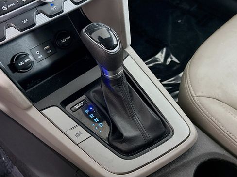 Used 2020 Hyundai Elantra SE w/ Cargo Package (C1) image 20