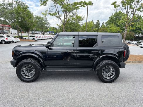 Used 2025 Ford Bronco Outer Banks AWD/4WD image 2