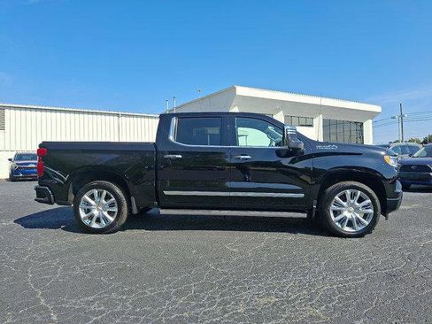 Used 2024 Chevrolet Silverado 1500 High Country w/ High Country Premium Package image 7