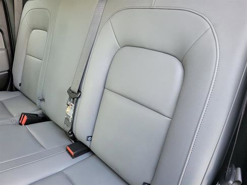 Used 2019 Chevrolet Colorado W/T RWD image 8
