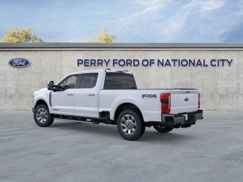 New 2026 Ford F250 Lariat w/ Chrome Package image 4