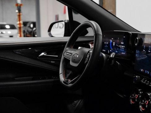 Used 2024 Chevrolet Blazer EV RS image 21