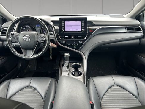 Used 2023 Toyota Camry SE FWD image 12
