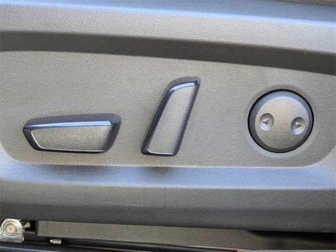 New 2026 Mitsubishi Outlander SEL image 21