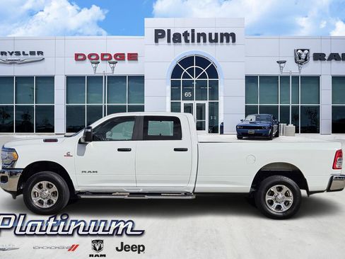 Used 2024 RAM 3500 Big Horn image 3