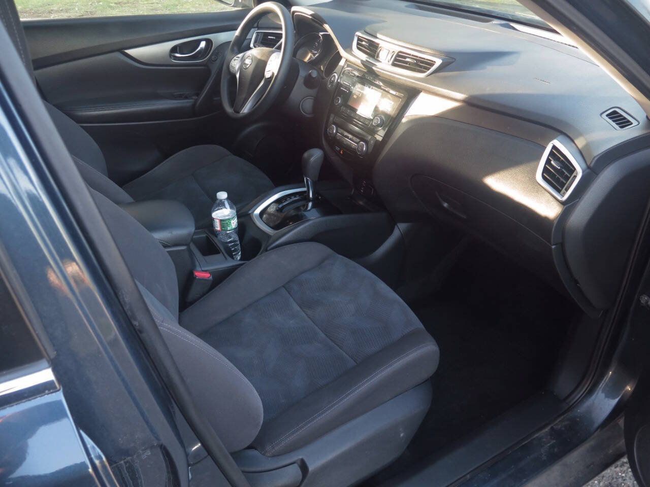 Used 2016 Nissan Rogue SV AWD/4WD image 18