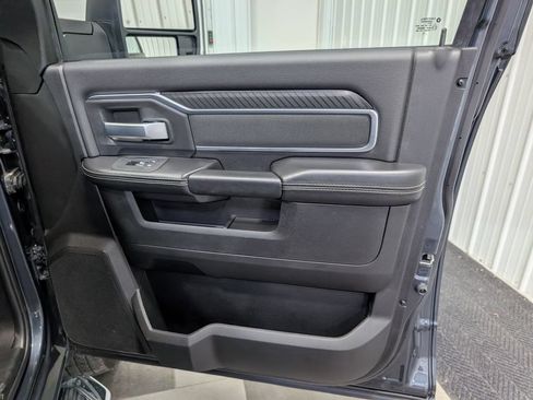 Used 2025 RAM 2500 Big Horn AWD/4WD image 27