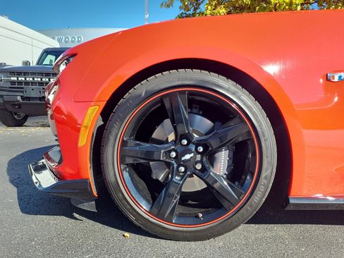 Used 2021 Chevrolet Camaro SS image 26