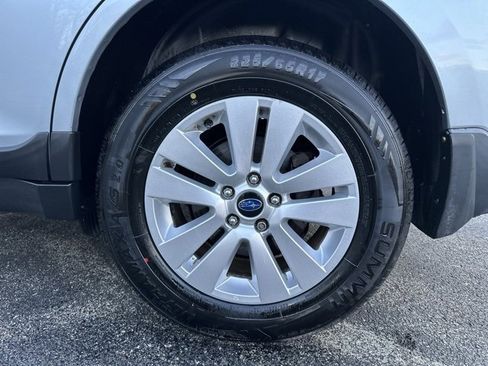 Used 2016 Subaru Outback 2.5i Premium image 25