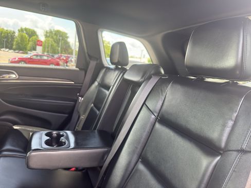 Used 2021 Jeep Grand Cherokee Limited AWD/4WD image 34