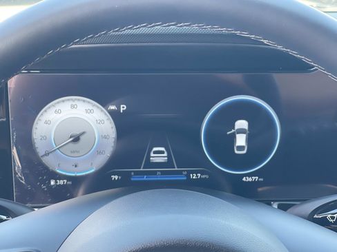 Certified 2023 Hyundai Elantra Limited image 18