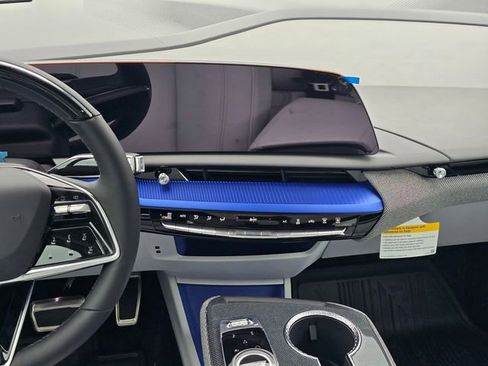 New 2026 Cadillac Optiq Luxury 1 image 17