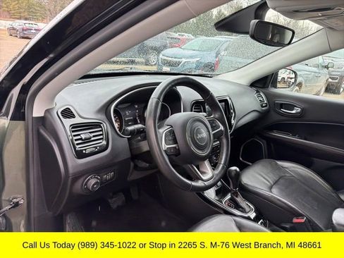 Used 2018 Jeep Compass Limited image 15