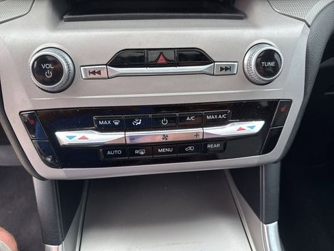 Used 2023 Ford Explorer XLT w/ Equipment Group 202A image 24