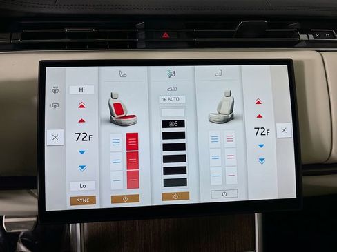 New 2026 Land Rover Range Rover SE image 17