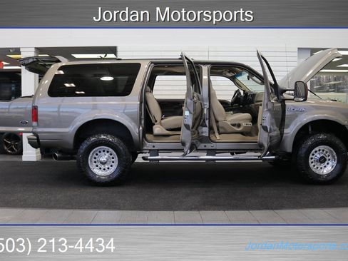 Used 2005 Ford Excursion Limited image 11