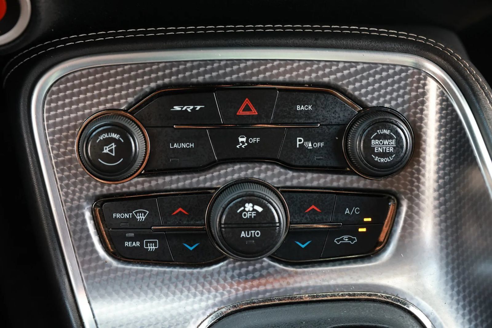 Used 2015 Dodge Challenger SRT Hellcat RWD image 31
