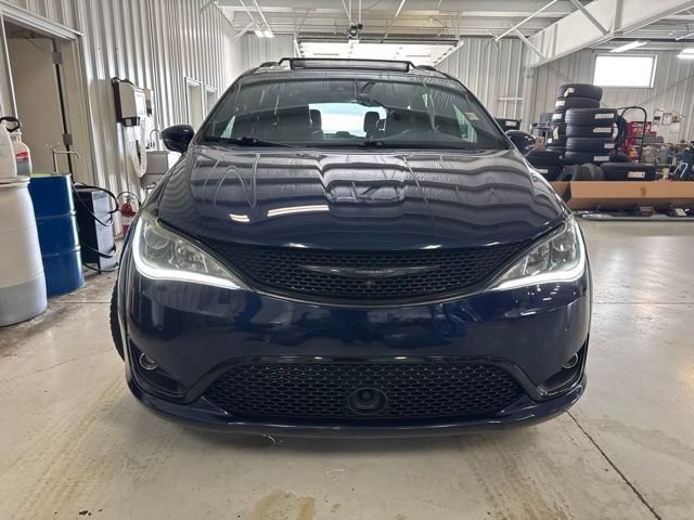 Used 2019 Chrysler Pacifica Limited w/ Advanced Safetytec Group FWD image 33
