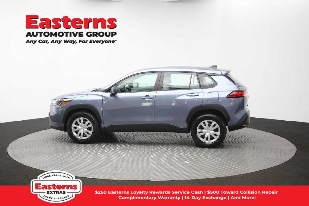 Used 2025 Toyota Corolla Cross L FWD image 60