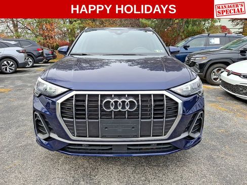 Used 2022 Audi Q3 2.0T Premium w/ Convenience Package image 2