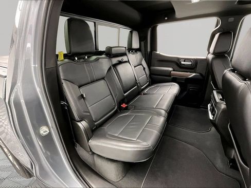 Used 2021 Chevrolet Silverado 1500 High Country w/ Technology Package AWD/4WD image 28