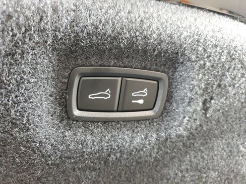Used 2023 Audi RS e-tron GT w/ Carbon Performance Package AWD/4WD image 7