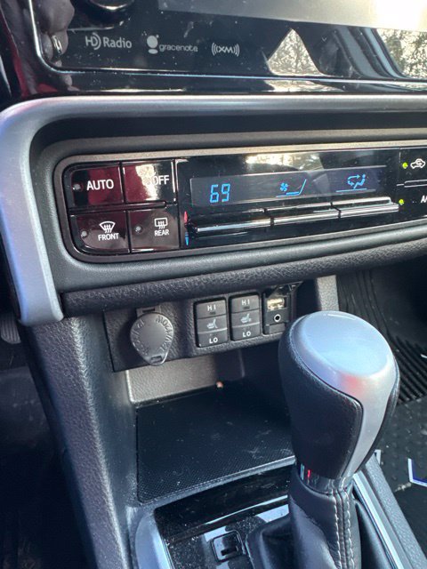 Used 2019 Toyota Corolla XLE FWD image 14