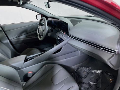 Used 2023 Hyundai Elantra SEL w/ Convenience Package FWD image 28