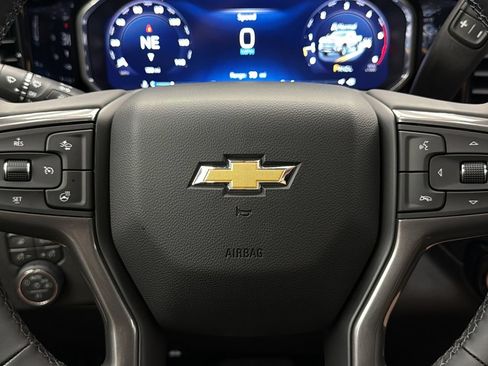 Used 2026 Chevrolet Silverado 2500 High Country w/ High Country Premium Package AWD/4WD image 29