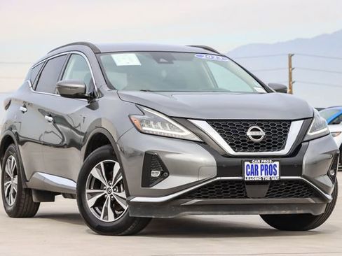 Used 2023 Nissan Murano SV image 2