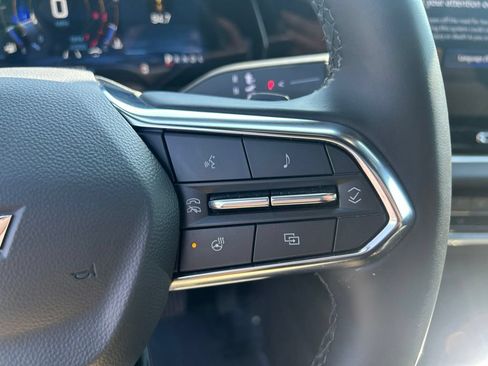 Used 2026 Chevrolet Equinox LT AWD/4WD image 23