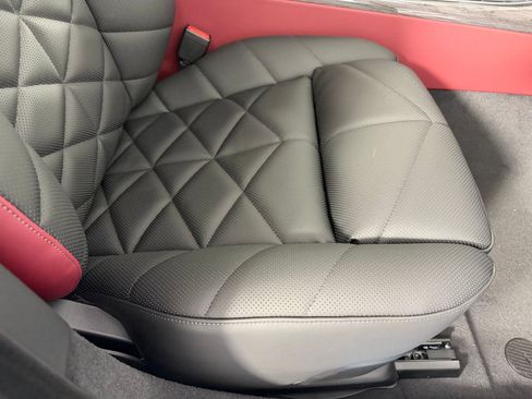 New 2026 BMW 740i w/ Premium Package image 33