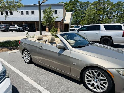 Used 2010 BMW 328i Convertible RWD image 2