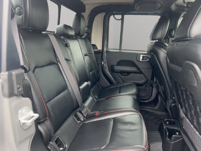 Used 2022 Jeep Gladiator Rubicon w/ Cold Weather Group AWD/4WD image 25