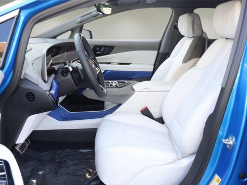 New 2026 Cadillac Optiq Luxury 1 image 13