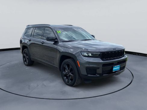 Used 2024 Jeep Grand Cherokee L Altitude AWD/4WD image 10